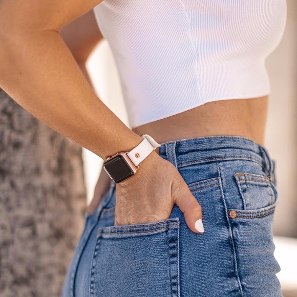 Pearl White Leather Rose Gold Apple iWatch Band main image 4